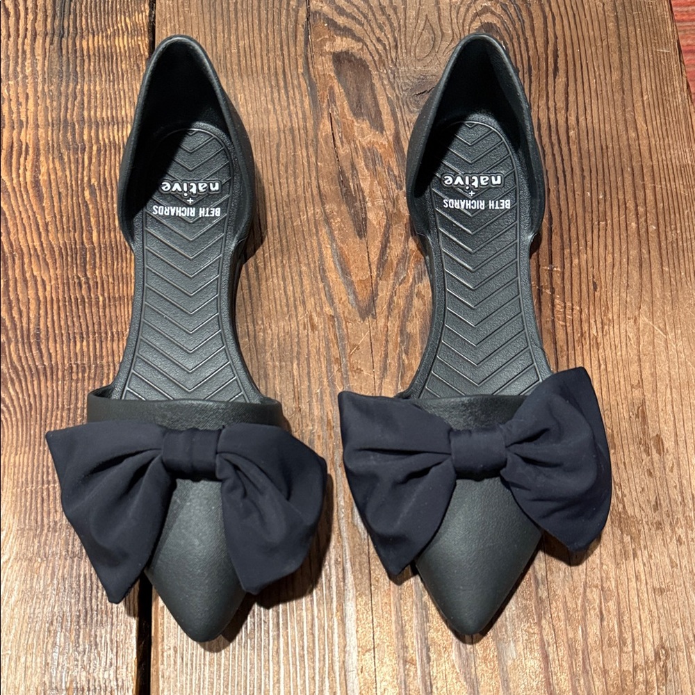 Native x Beth Richards Flats